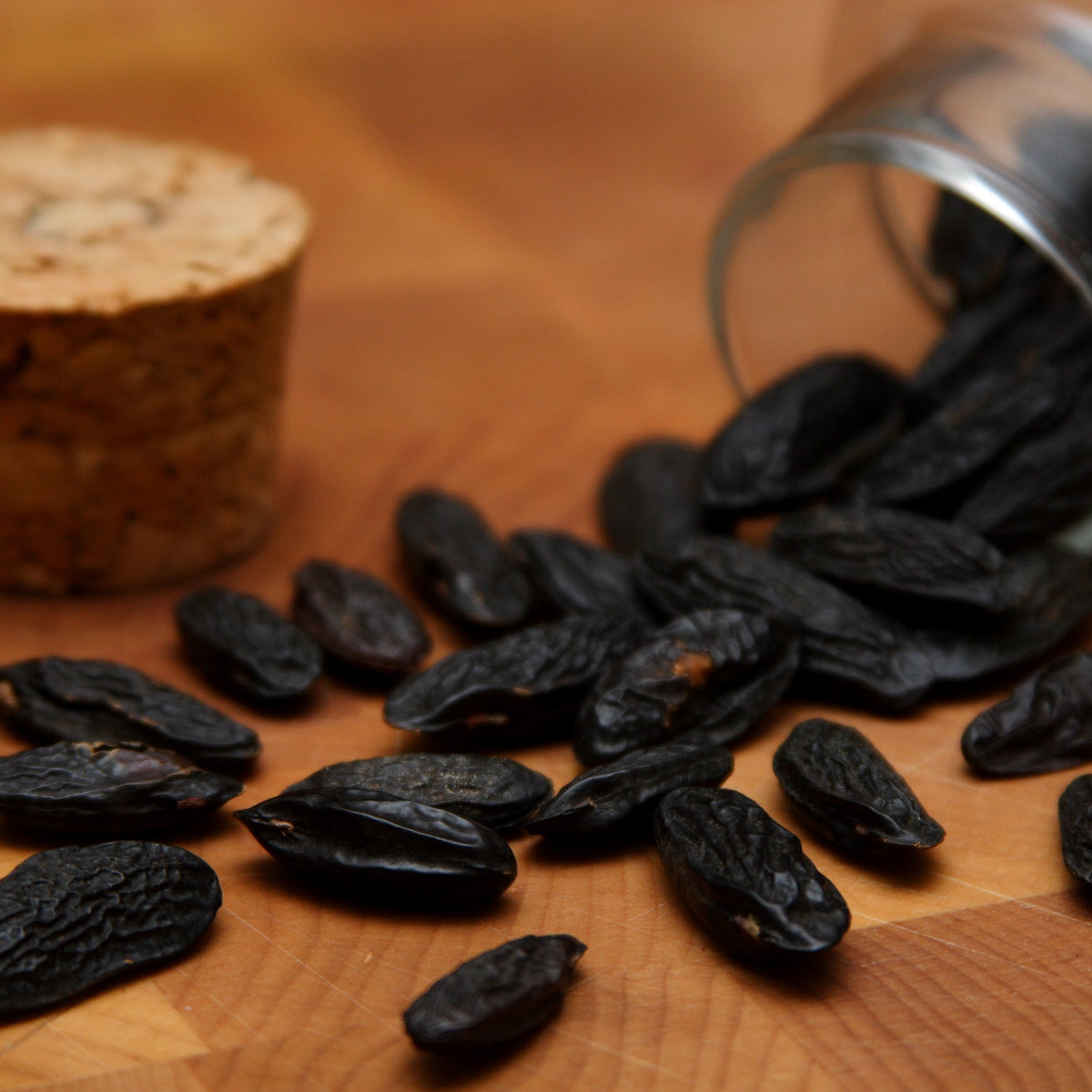tobacco tonka bean Bean: The Tale of a Contested Commodity creamy vanilla for a seductive foundation for this perfume Tobacco & Tonka Bean Banana