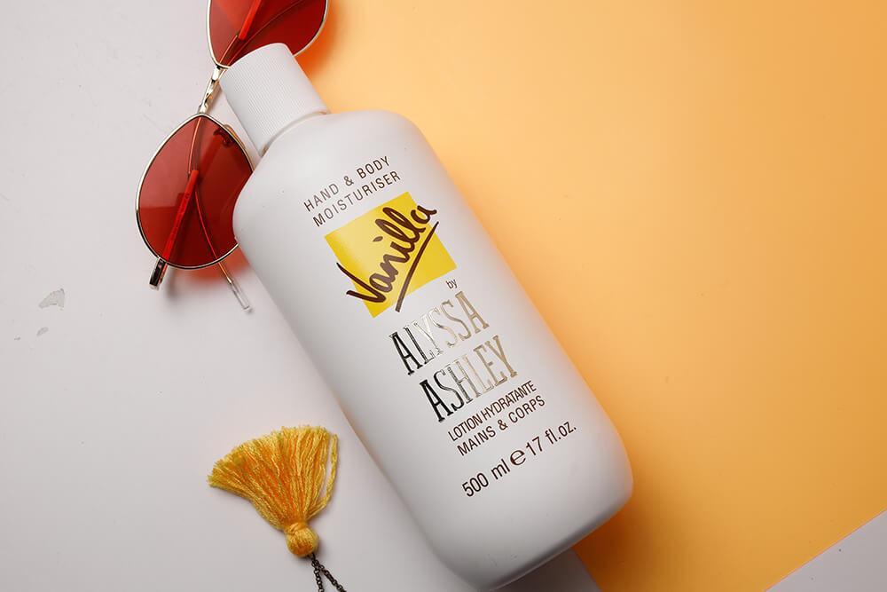 Crema Corpo Vanilla Crema Mani Delicata alla Vaniglia | Alyssa